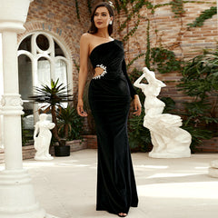 Long Sleeve Diagonal Collar Sexy Cutout Banquet Sheath Velvet Evening Dress - kinko