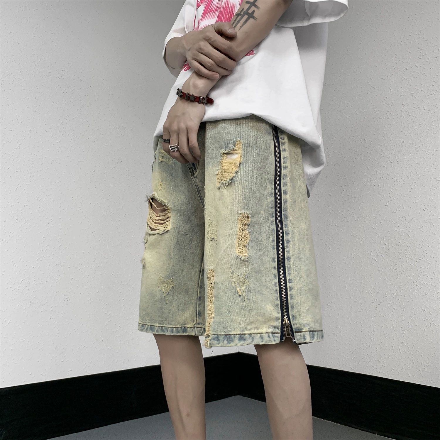 Retro Yellow Mud Ripped Denim Shorts Men's Loose Five Points - kinko