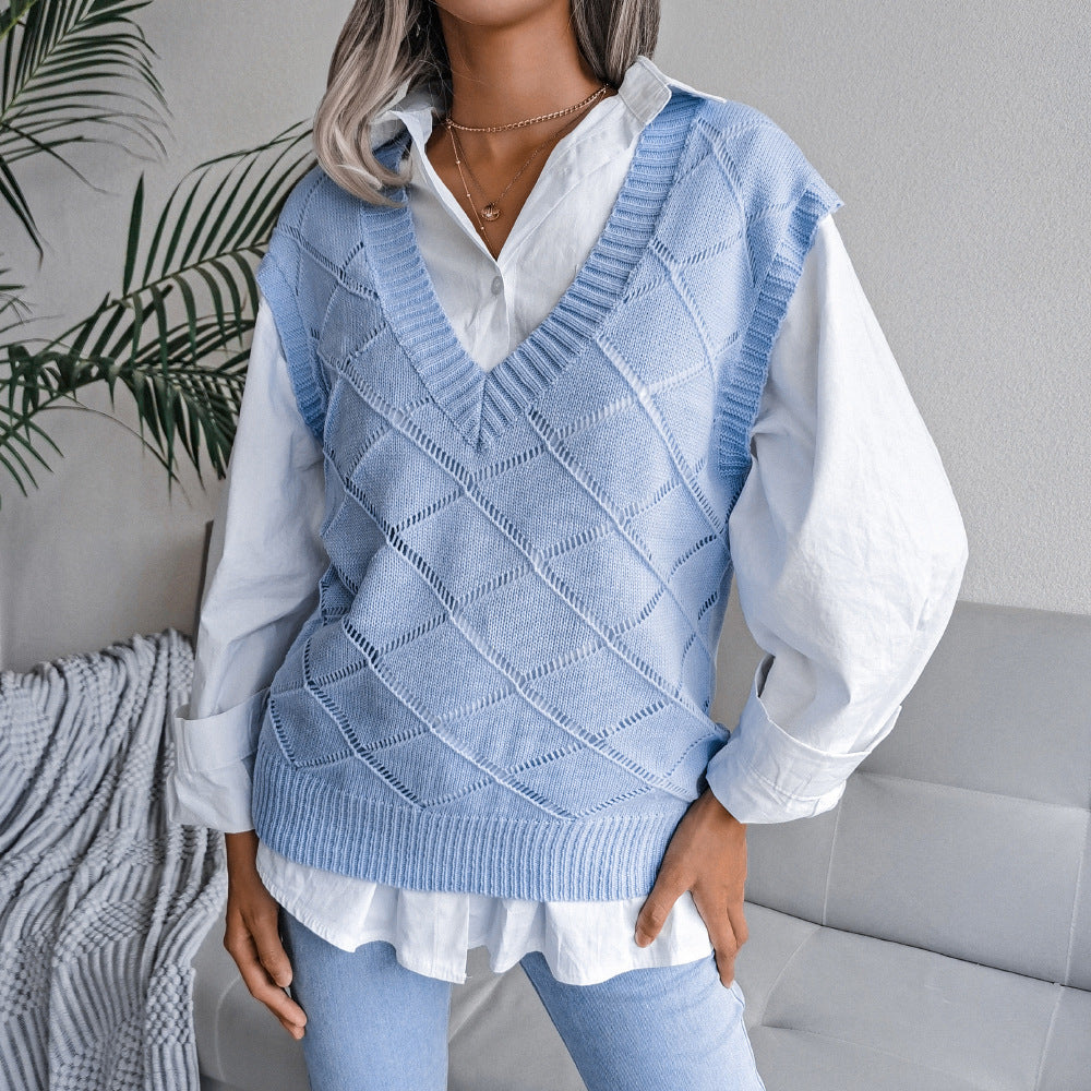 Women's V-neck Hollow Rhombus Casual Knitted Sweater Vest - kinko