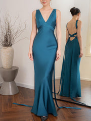 Backless Strappy Lake Blue Wedding Dress - kinko