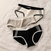 Women Underwear Cotton Crotch Mid Waist Traceless Sexy Panties Japanese Sports Style Girls Breathable Underpants Simple Lingerie