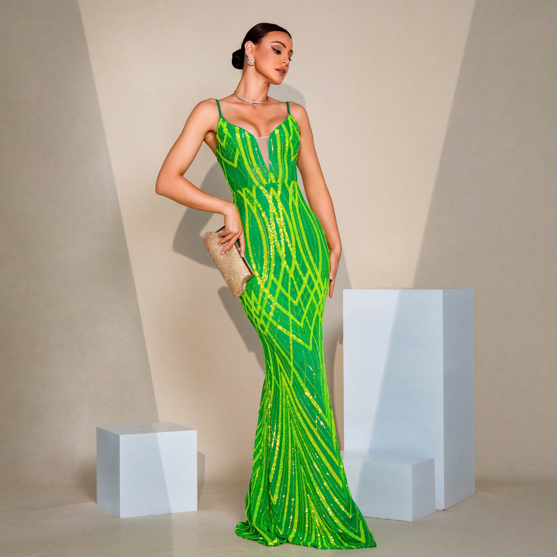 V-neck Strap Sequined Fishtail Evening Dress - kinko