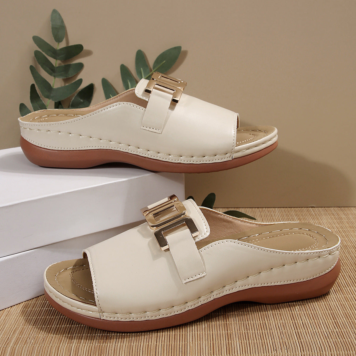 Southeast Asian Buckle Wedge Open Toe Slippers Women plus Size Metal Buckle Fish Mouth Beach Slippers - kinko Global Holdings inc
