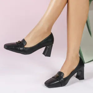 Retro Camellia Pointed Toe Loafers Women British Chunky Heel Slip on Leather Shoe All Matching Spring Work Shoes