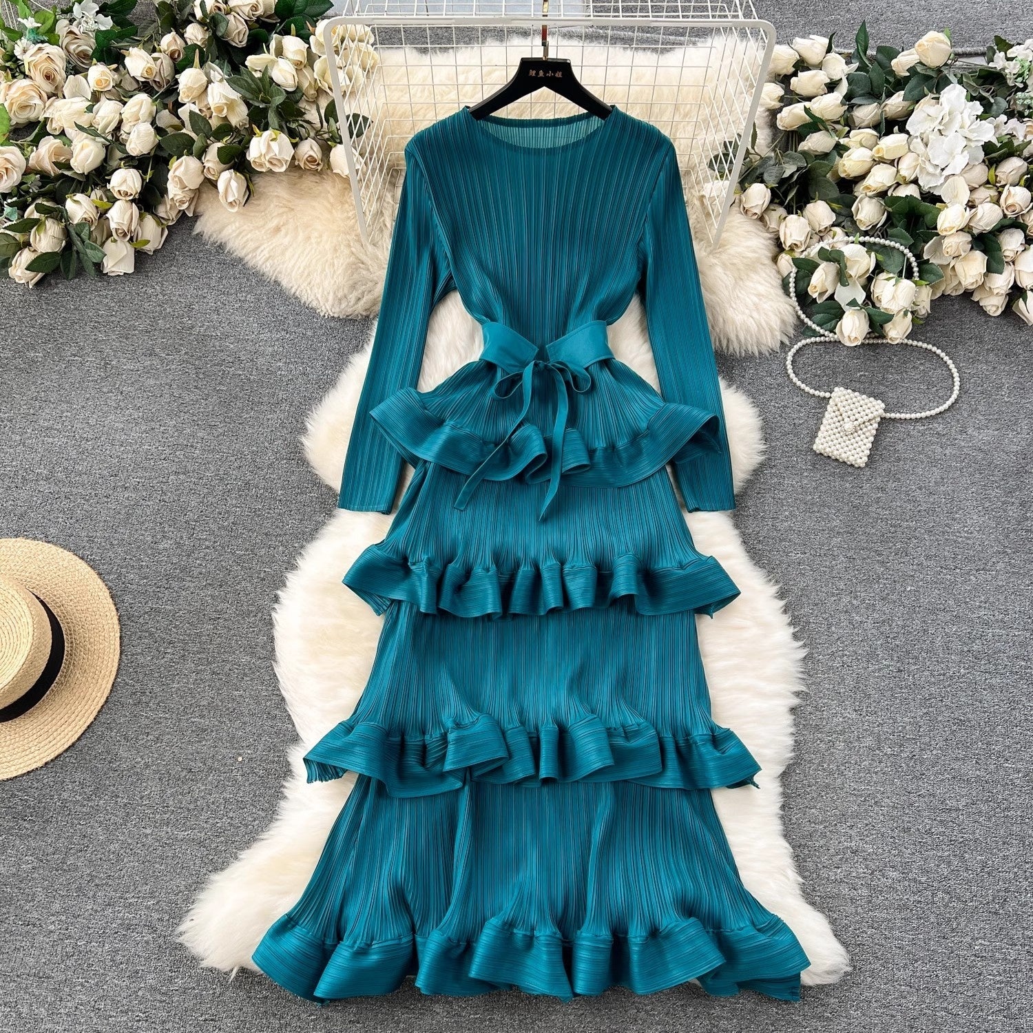 Cake Heavy Industry Pleated Slim Long Dress - kinko