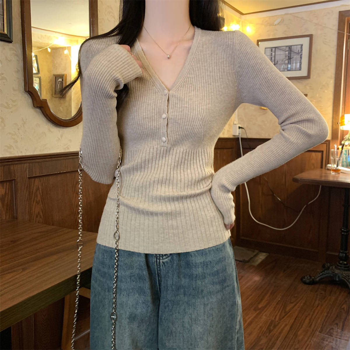 Waist-tight Slimming V-neckline Long-sleeved Women's Temperament Commute Pure Sweater - kinko