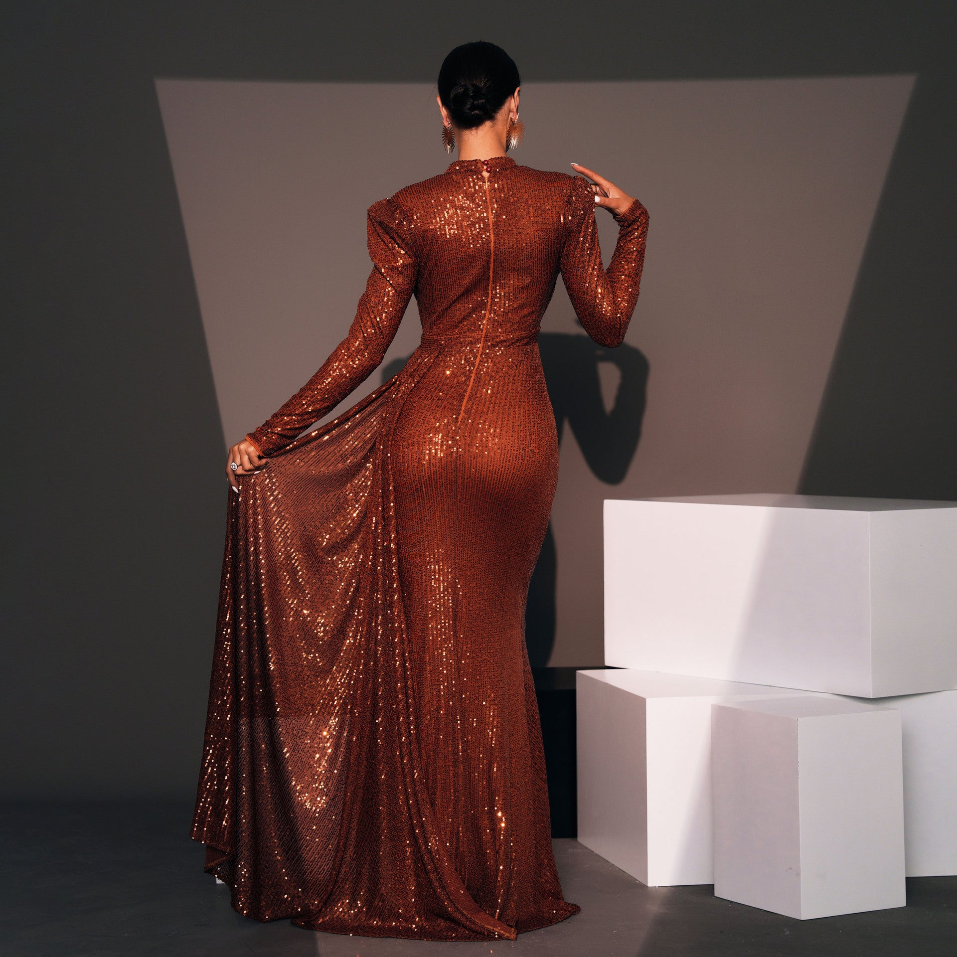 Long Sleeve Round Neck Sexy Slim Long Sequined Banquet Dress - kinko