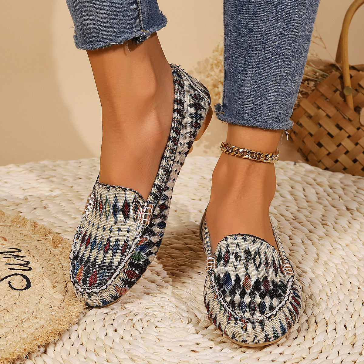 Arrival Color Matching Cloth Surface Lazy Flat Pumps Women Ethnic Low Cut Breathable Lazy Work Shoes - kinko Global Holdings inc