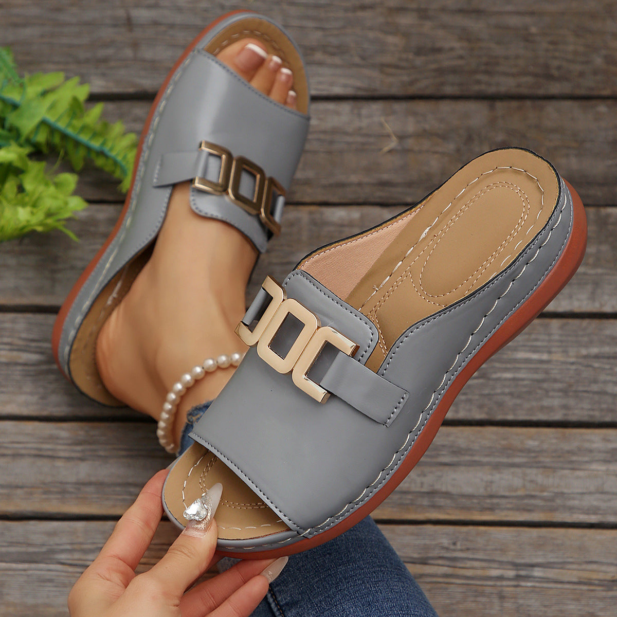 Southeast Asian Buckle Wedge Open Toe Slippers Women plus Size Metal Buckle Fish Mouth Beach Slippers - kinko Global Holdings inc