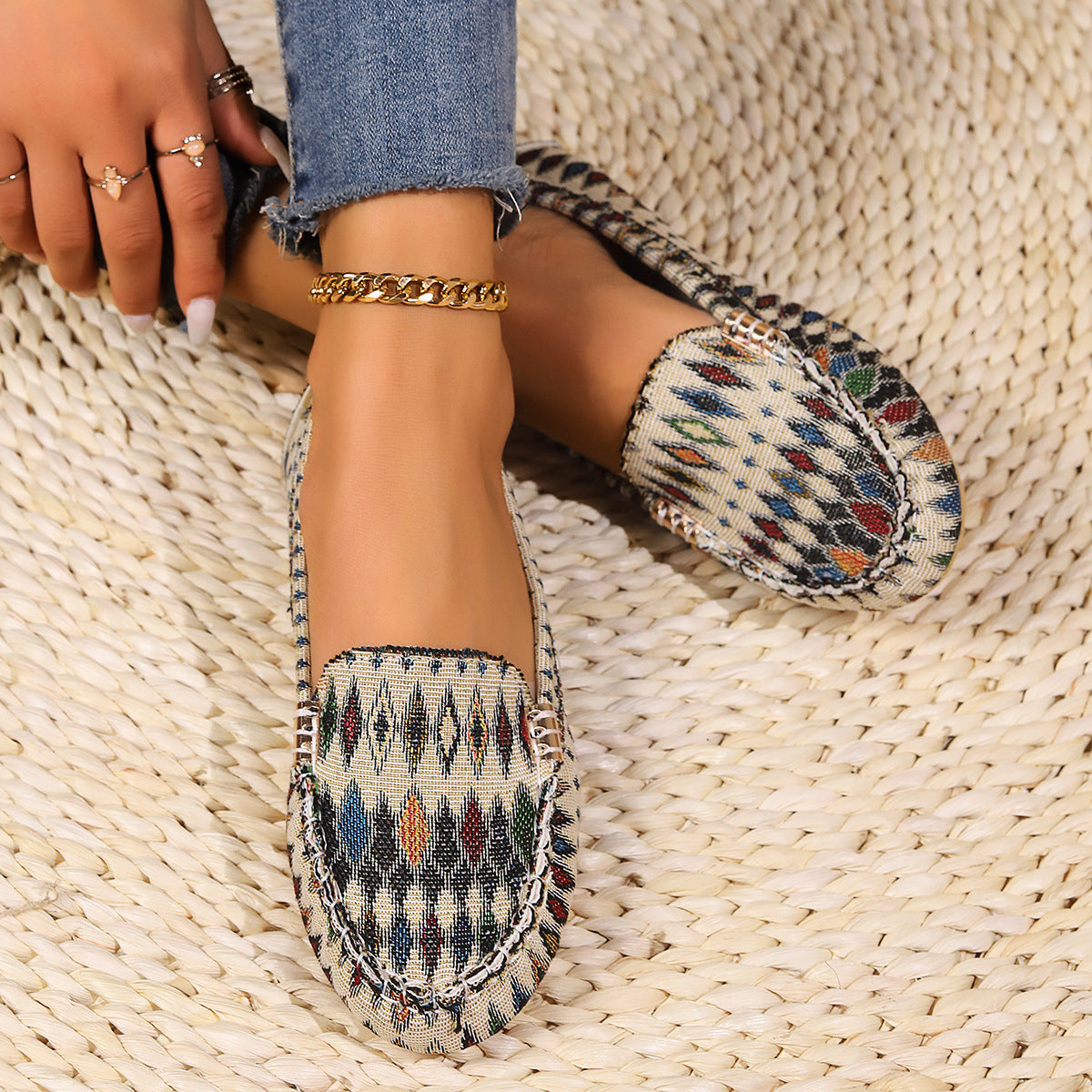 Arrival Color Matching Cloth Surface Lazy Flat Pumps Women Ethnic Low Cut Breathable Lazy Work Shoes - kinko Global Holdings inc