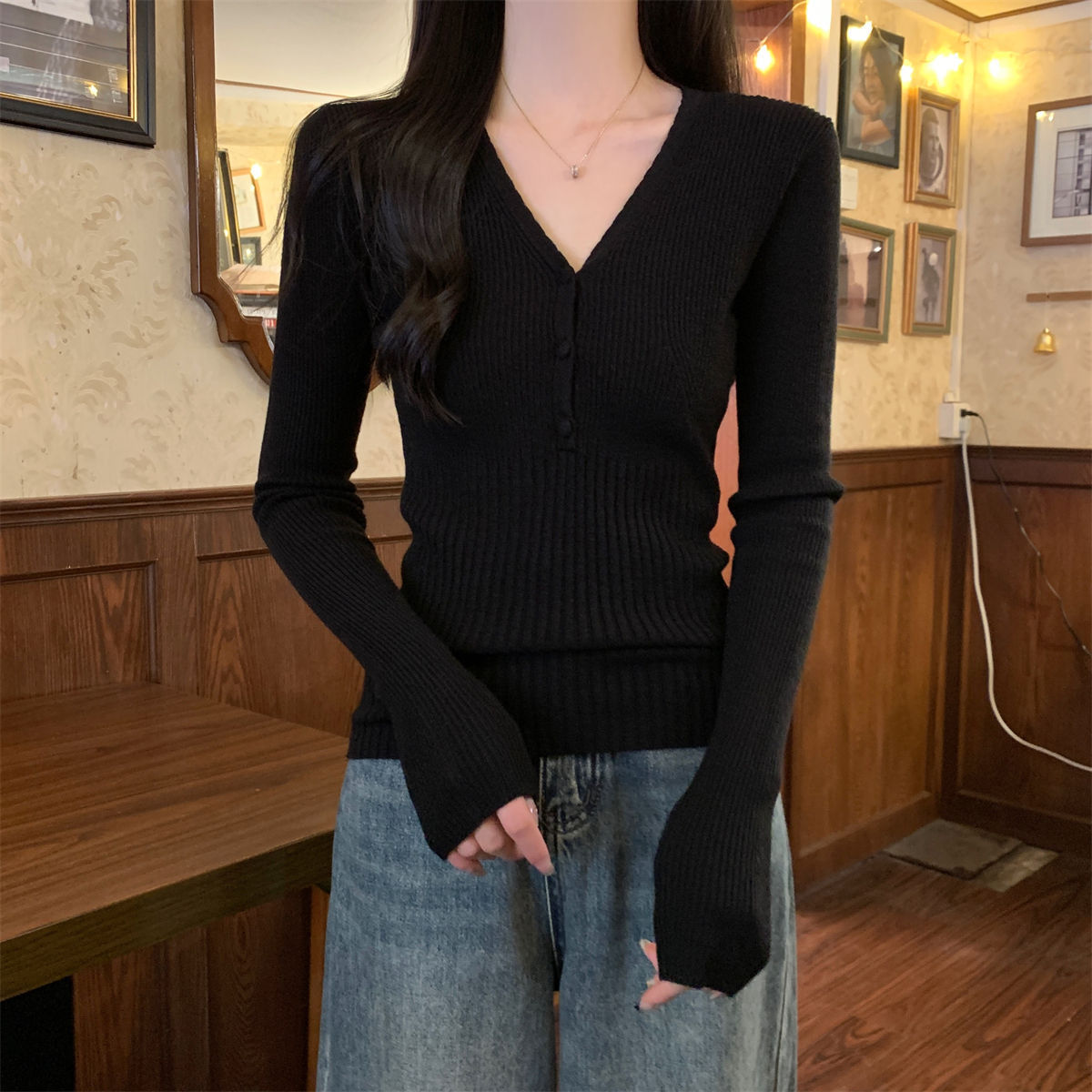 Waist-tight Slimming V-neckline Long-sleeved Women's Temperament Commute Pure Sweater - kinko