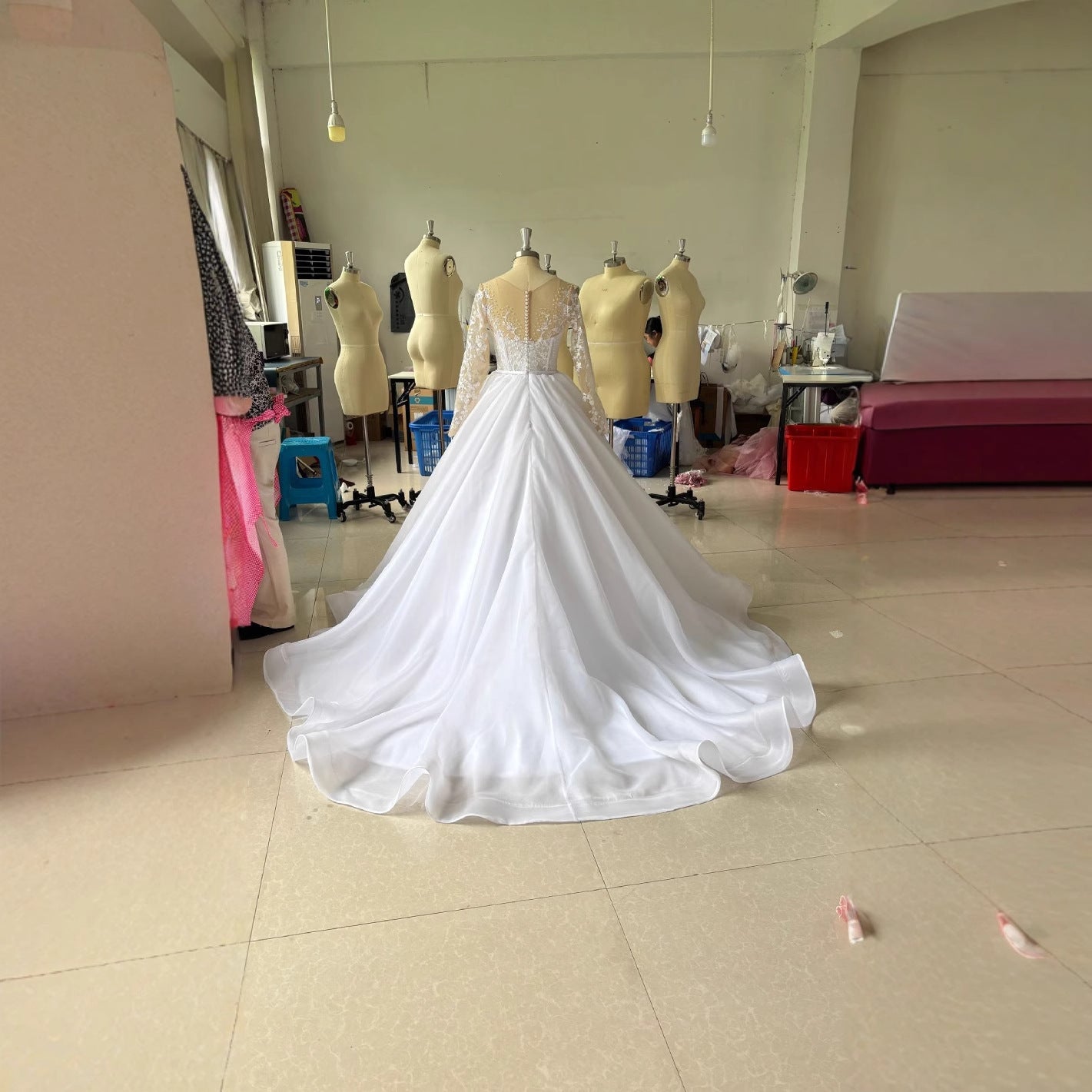 Embroidered Long Sleeve Off-the-shoulder Wedding Dress - kinko