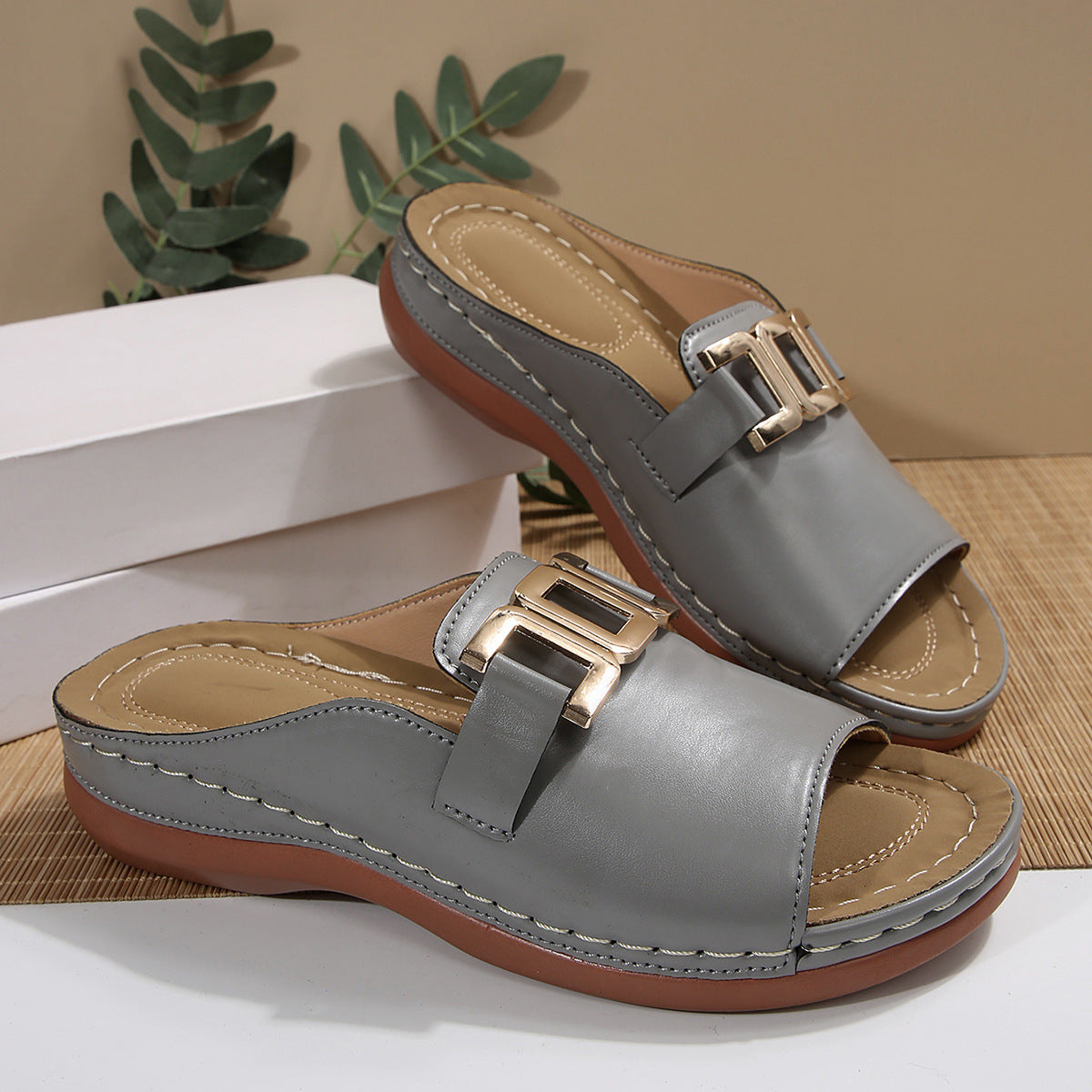 Southeast Asian Buckle Wedge Open Toe Slippers Women plus Size Metal Buckle Fish Mouth Beach Slippers - kinko Global Holdings inc
