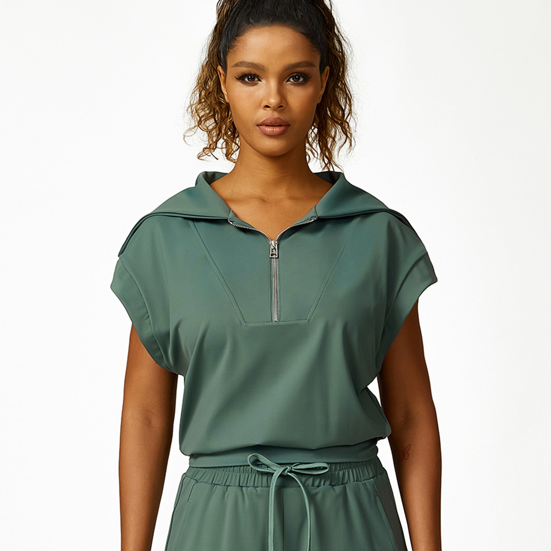 Loose Half Zipper And Lapel Sleeveless Top Casual Trousers Lace-up Shorts Three-piece Set - kinko