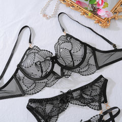 New Embroidered See-through Low-cut Lingerie Panty Set Lingerie Year Honeymoon Lingerie Party Club three-piece Set